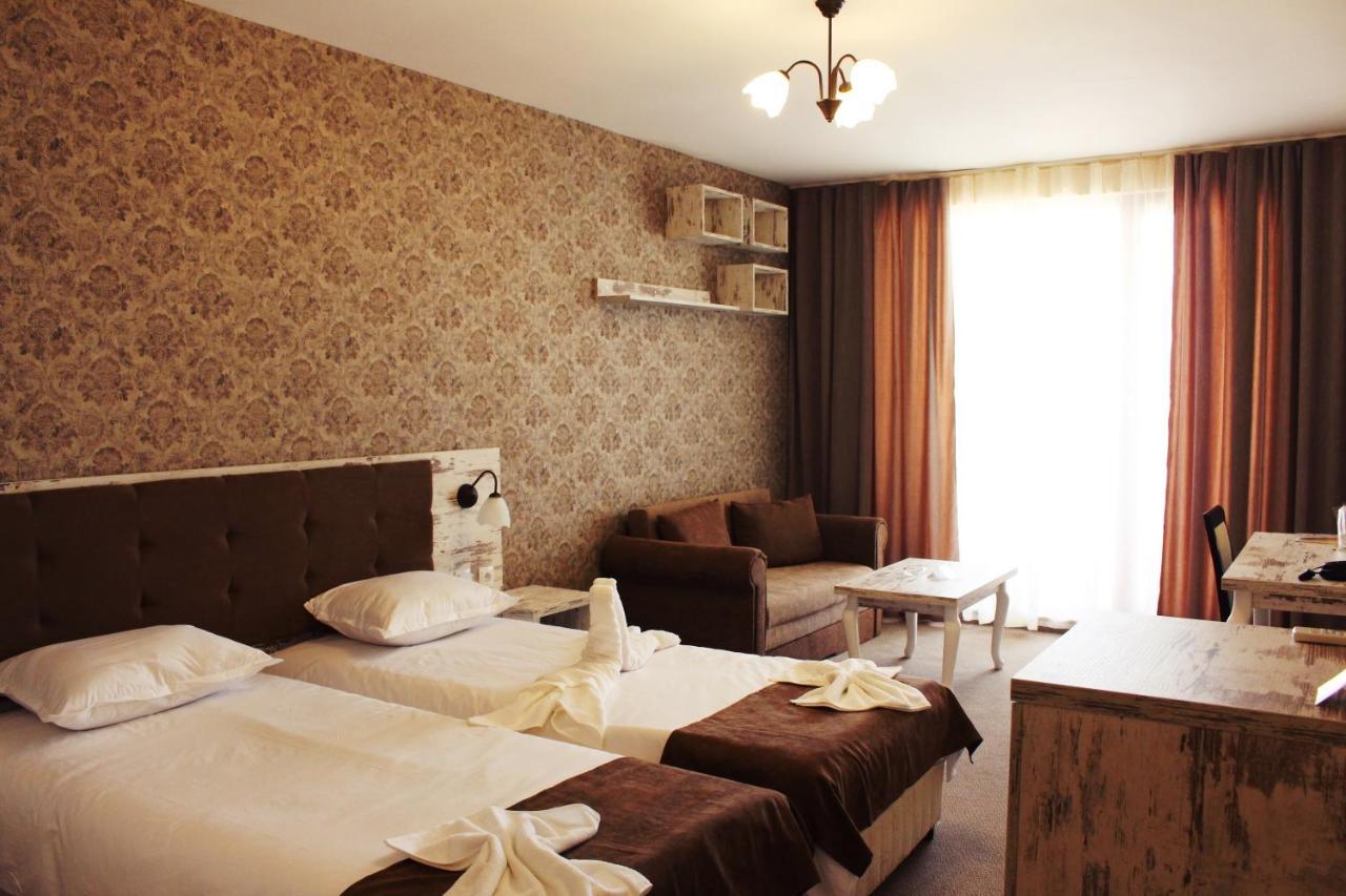 Paraiso Theopolis Obzor Exterior photo